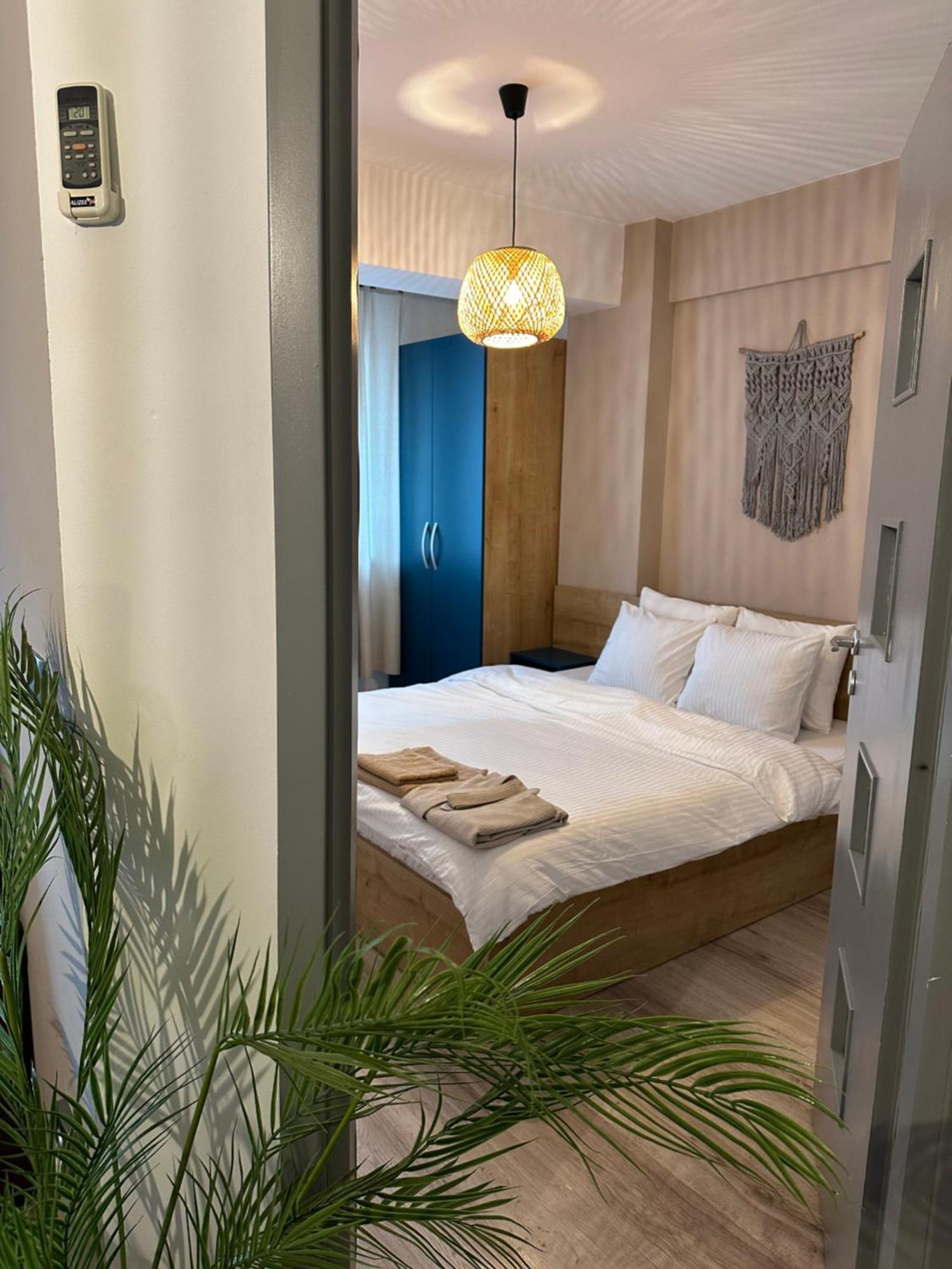 Modern Flat - Apartament Nou Aproape De Spital Si Aeroport Ясси Екстер'єр фото
